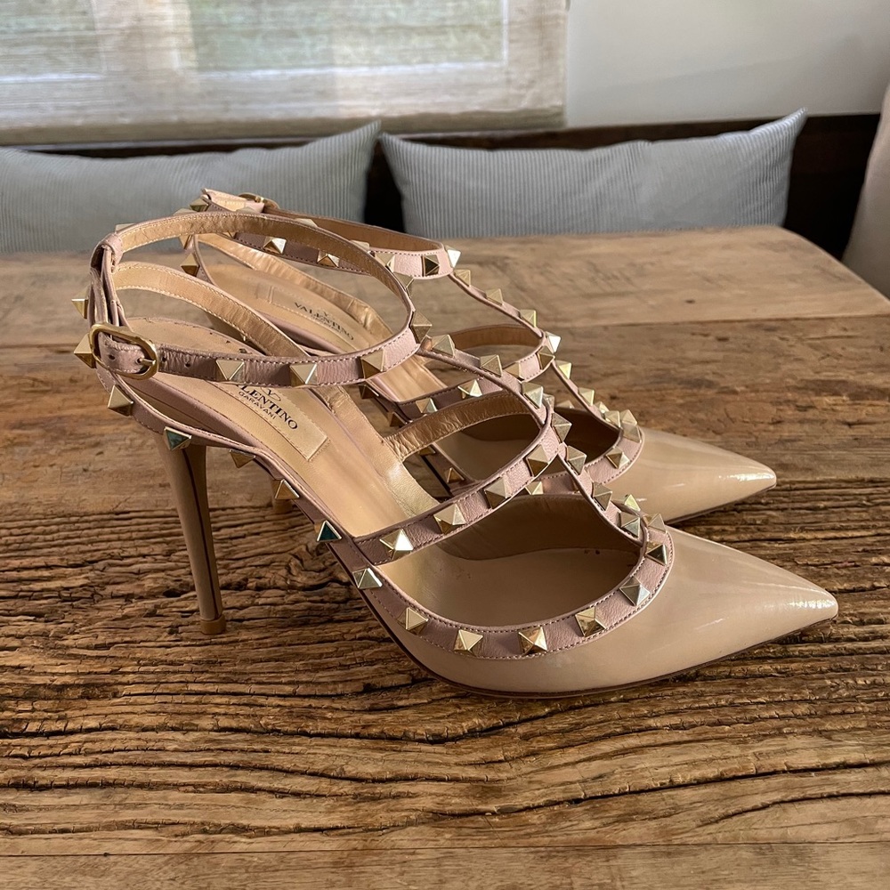 VALENTINO Nude Rockstud Heels 100mm